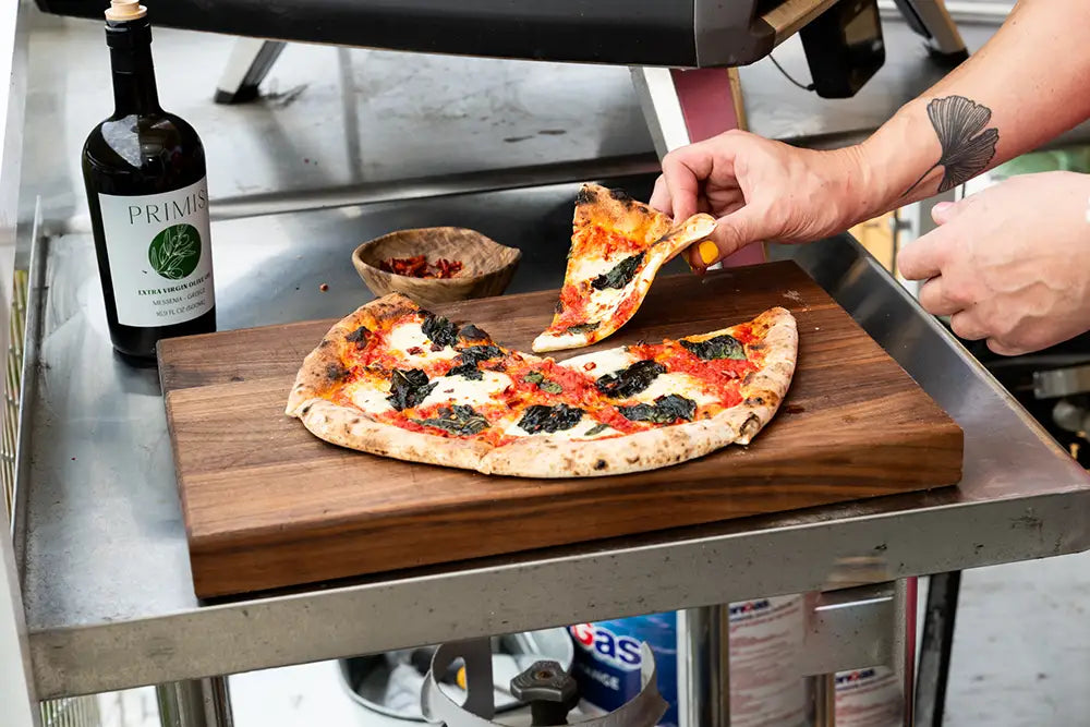 Kenji López-Alt makes pizza